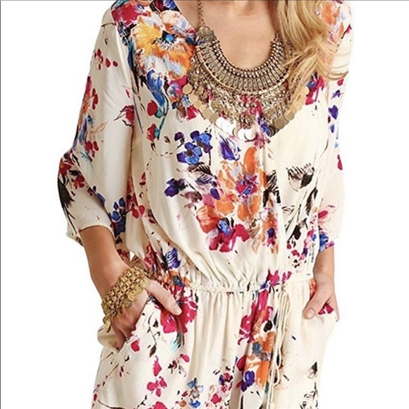 UMGEE Floral Shorts Romper M NWT - Picture 6 of 7